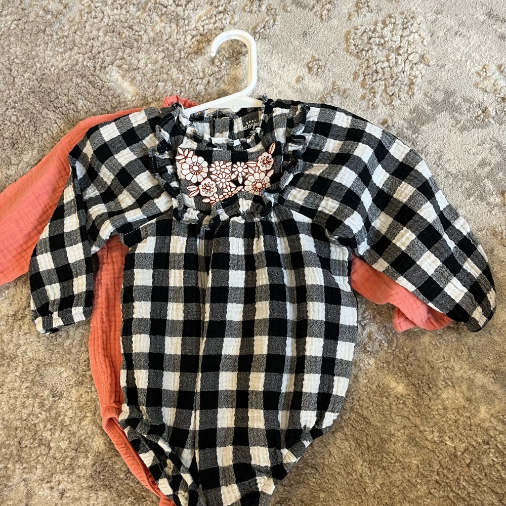 Baby romper 2pack - Black and White Checkered and peach lace chest rompers